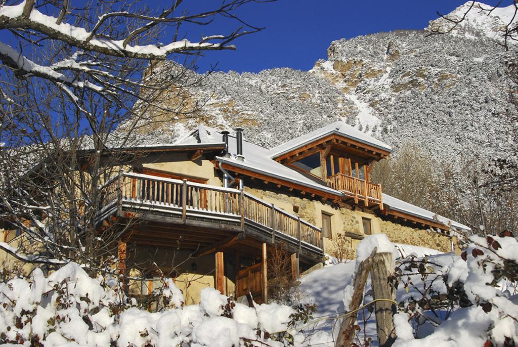 Bed and Breakfast La Ferme de Beauté Chateauroux-les-Alpes Exterior foto