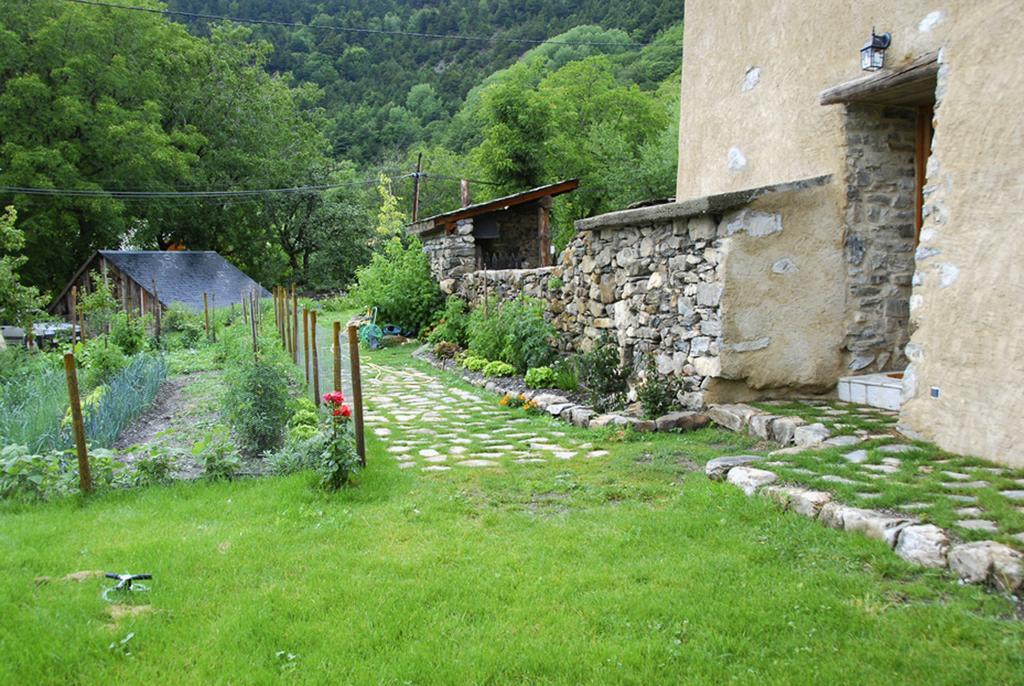 Bed and Breakfast La Ferme de Beauté Chateauroux-les-Alpes Exterior foto